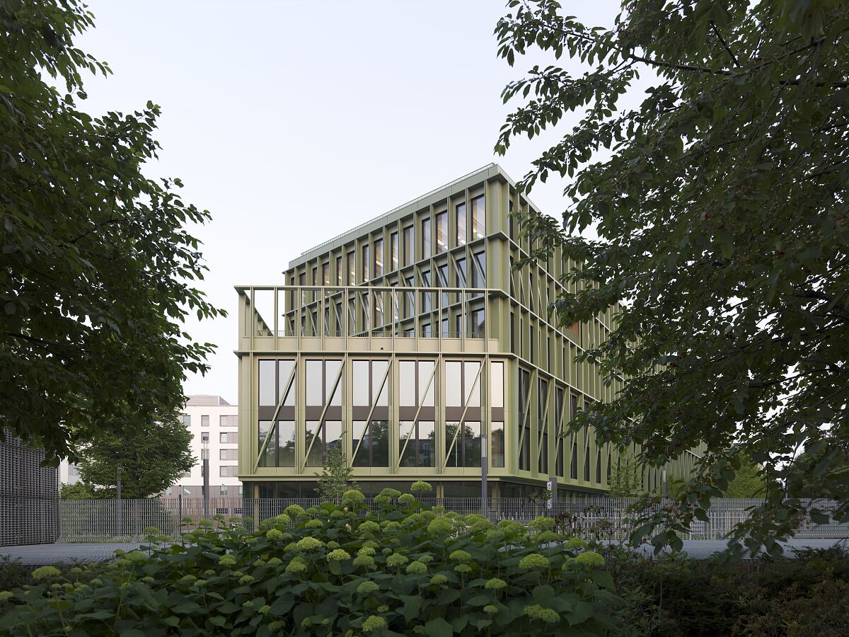 i8 - The Green Holistic Building