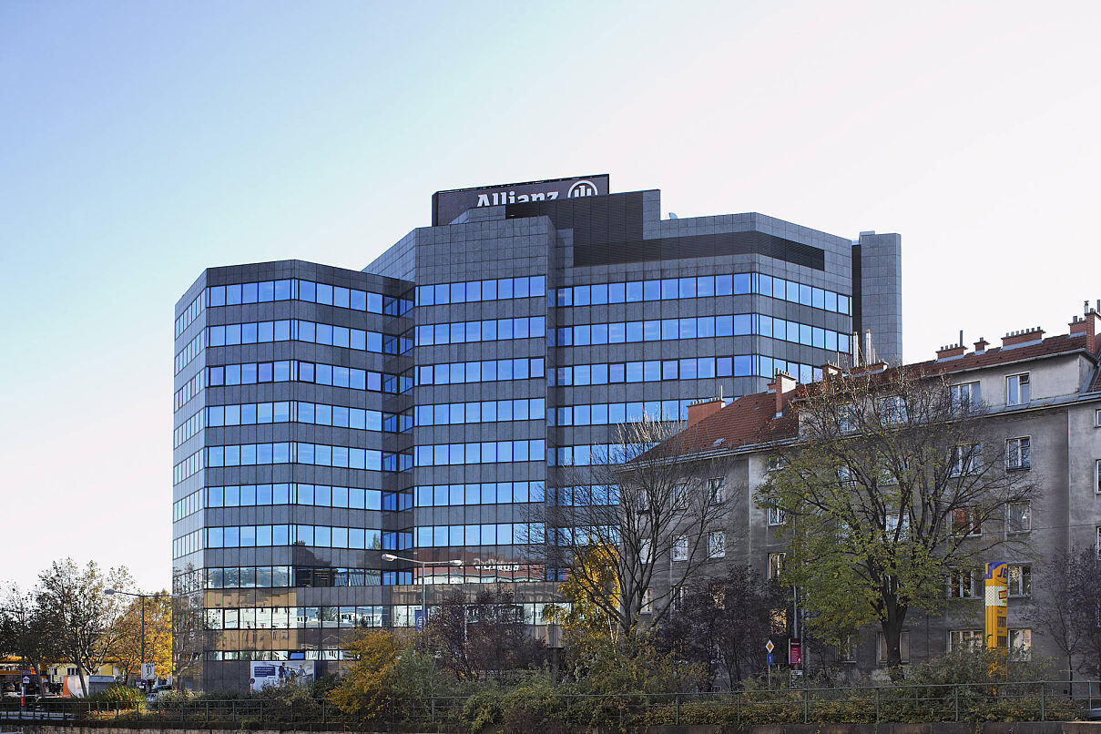 Kollitsch Invest hat die ehemalige Allianz-Zentrale am Hietzinger Kai 101–105 im Rahmen eines Asset Deals erworben.