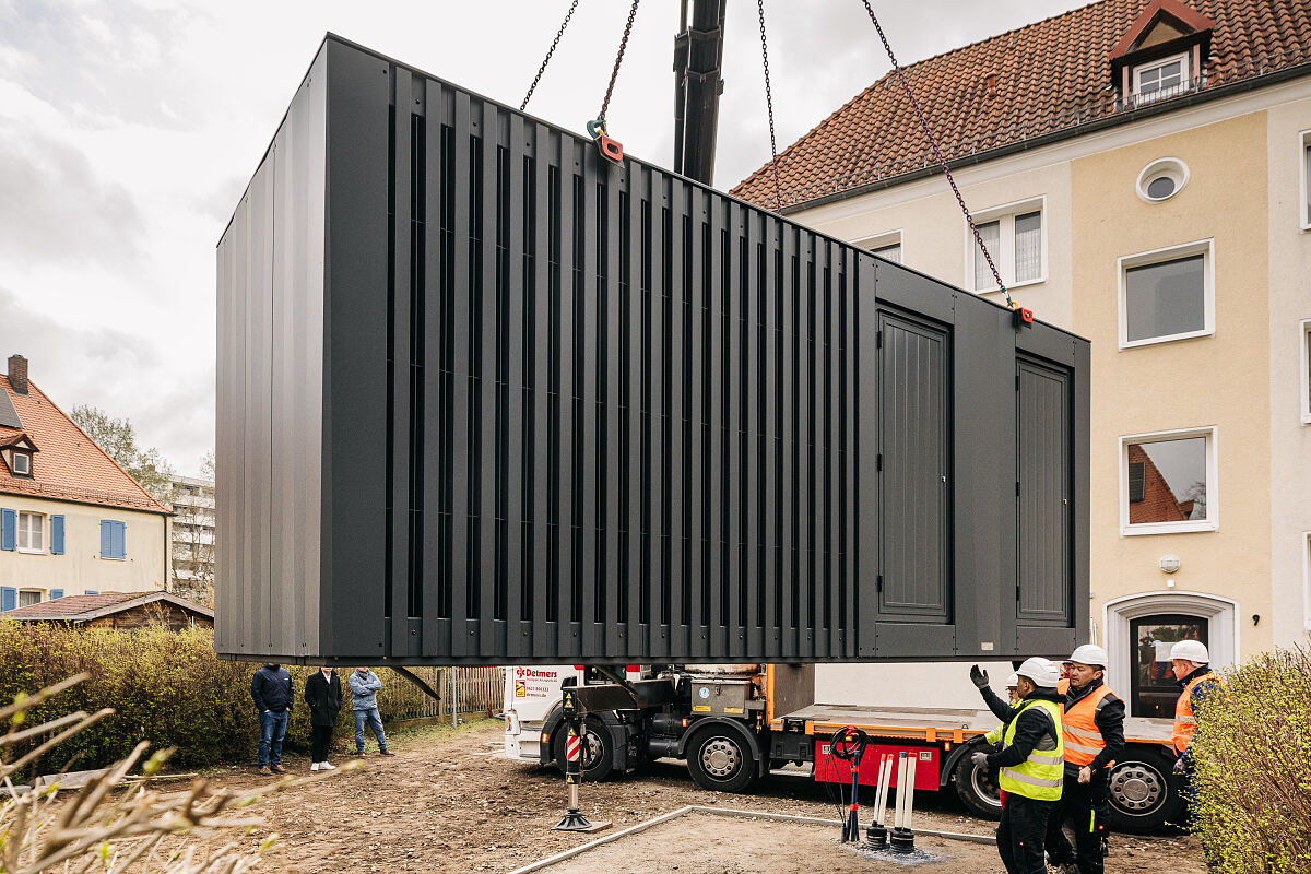 Vonovia_Nürnberg_Wärmecumpen-Cube_Anlieferung