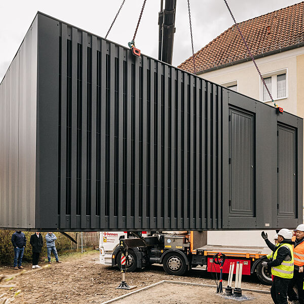 Vonovia_Nürnberg_Wärmecumpen-Cube_Anlieferung