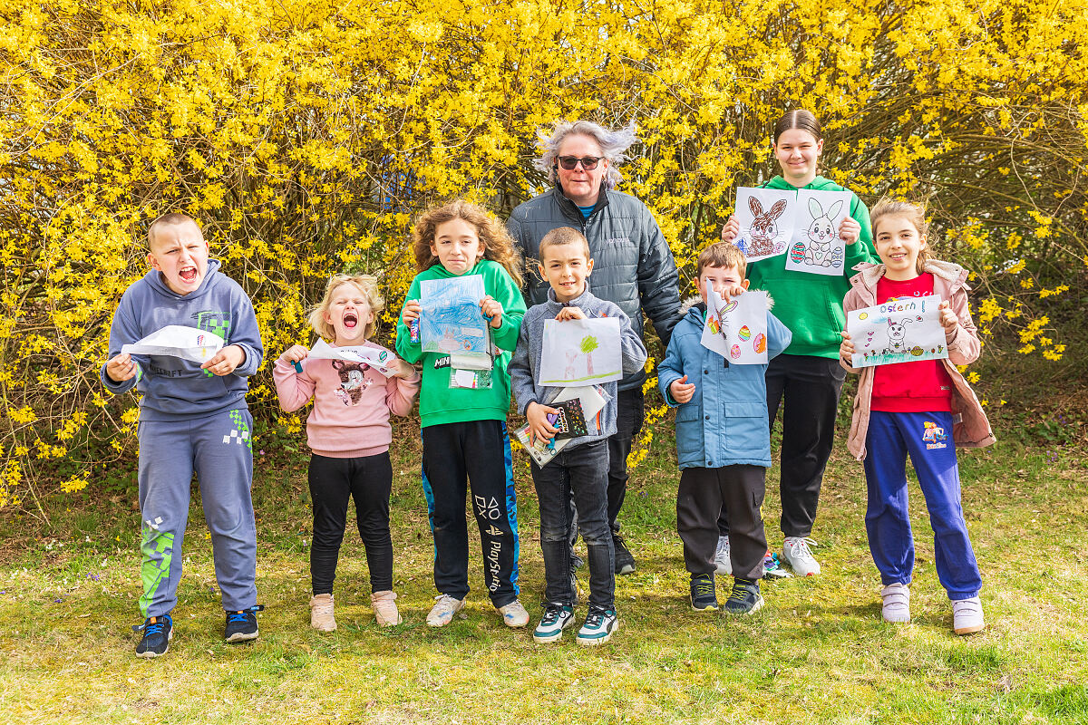 Vonovia_Schweinfurt_Ostermalaktion_Gruppenfoto