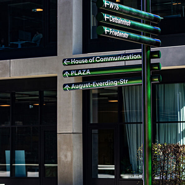 Die Signaletik auf dem iCampus im Werksviertel, Design aus dem renommierten büro uebele