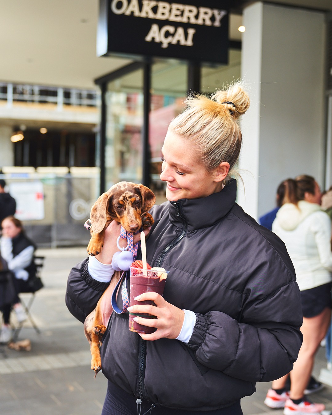 Oakberry steht für ein urbanes Fast-Casual-Angebot rund um Açaí-Bowls, Smoothies und Snacks. Im The Stack soll der erste Münchner Store im Herbst 2026 eröffnen.