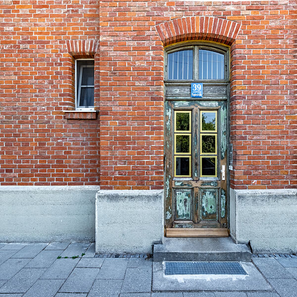 Vonovia_München_Neuaubing_P9ff_Haustüre