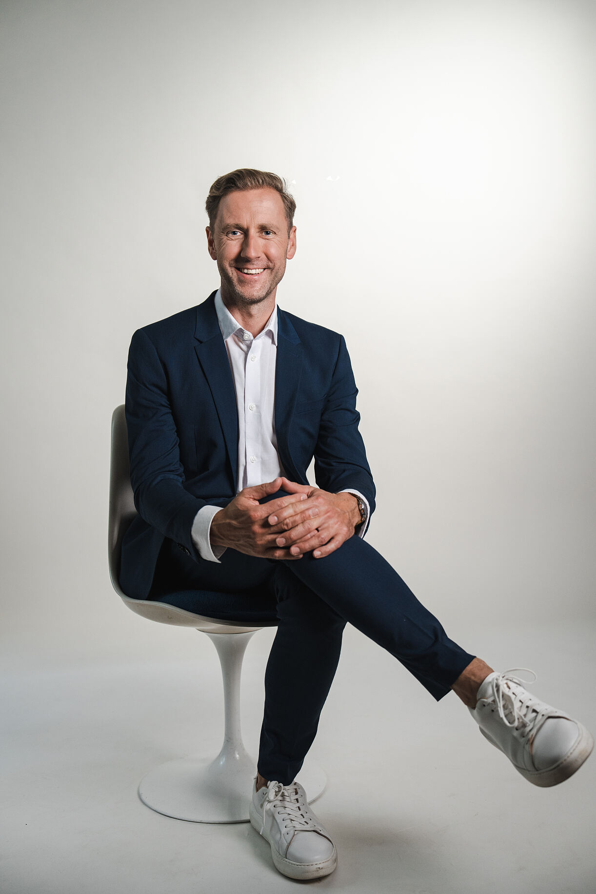 Kai Oppel, Founder LNGVTY