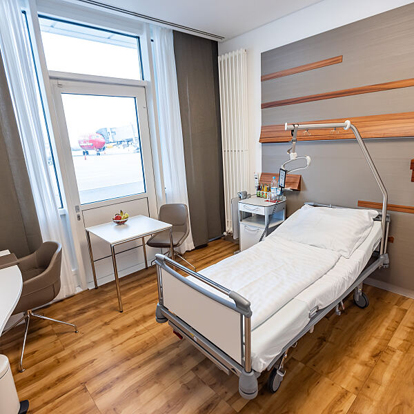 Räumlichkeiten der Munich Airport Clinic - Teilnehmende erhalten dort Zugang zur klinikeigenen Aufbereitungseinheit und können Praktika absolvieren