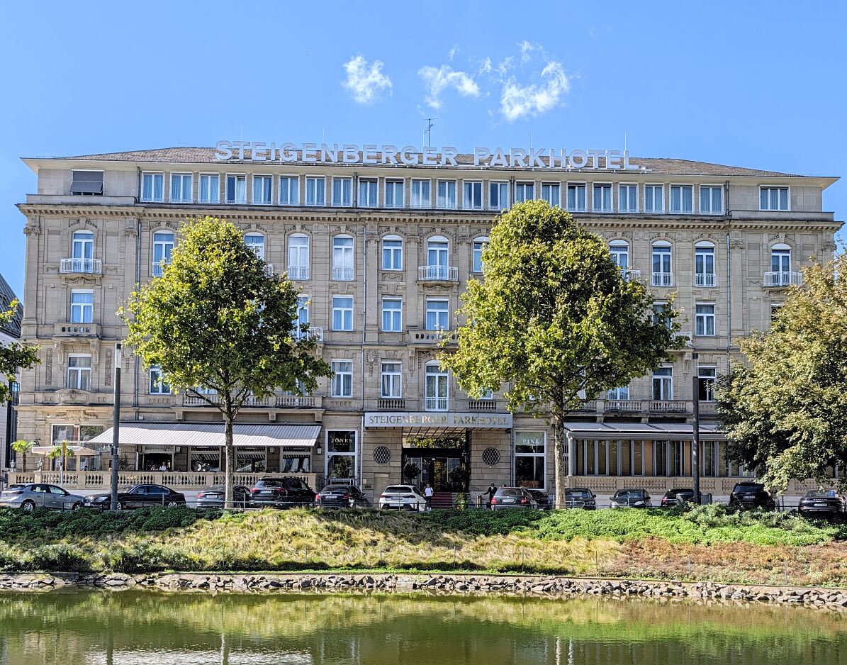 Steigenberger Icon Parkhotel außen