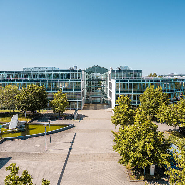 Der Gebäudekomplex SKYGATE in Hallbergmoos: Von den knapp 40.000 Quadratmetern sind etwa die Hälfte an Biotech-Unternehmen vermietet.