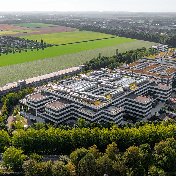 Knapp 42.000 Quadratmeter umfasst der Bürocampus HEADS in München-Aschheim.