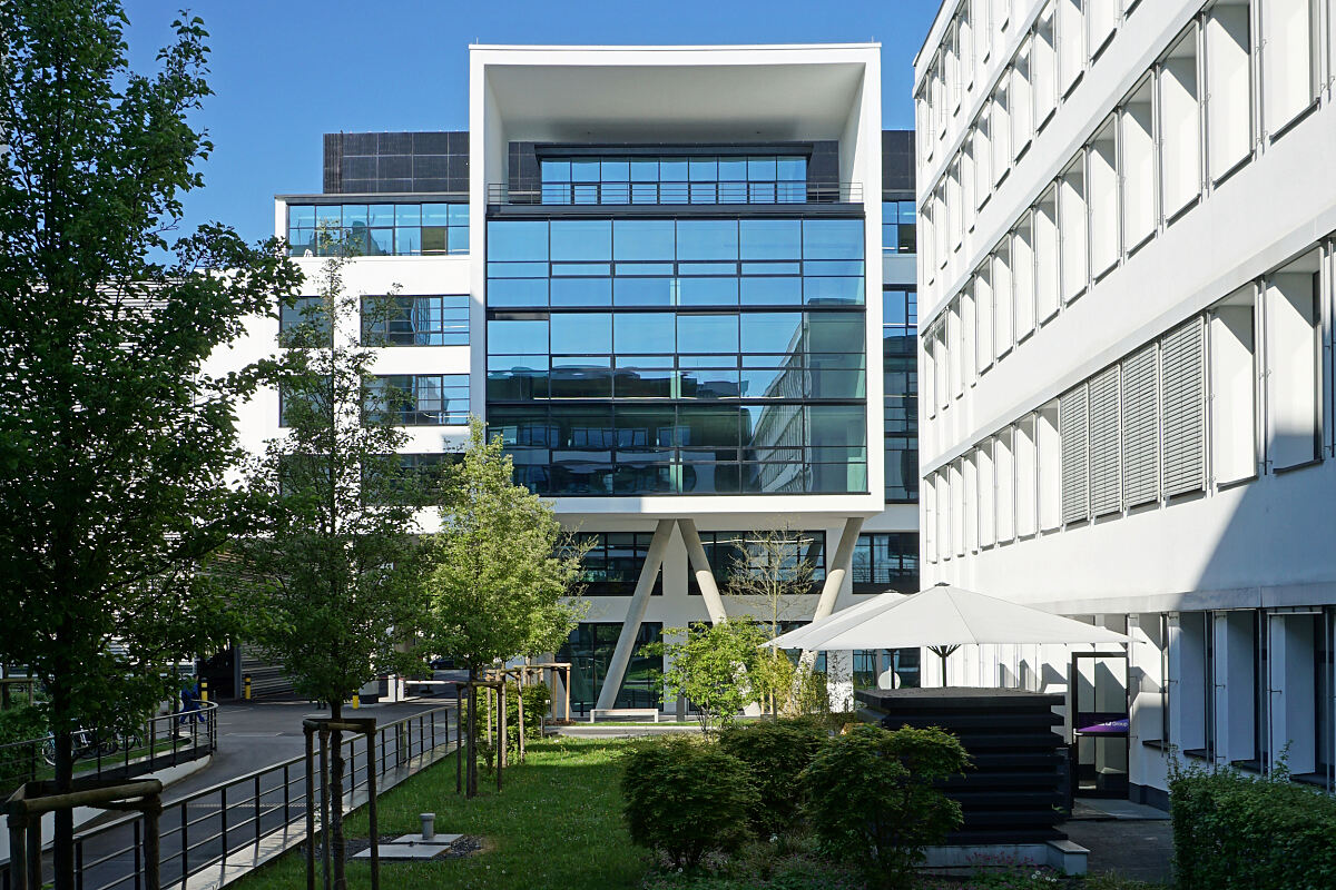 Neue Balan_Haus 28_Frontansicht_Finger