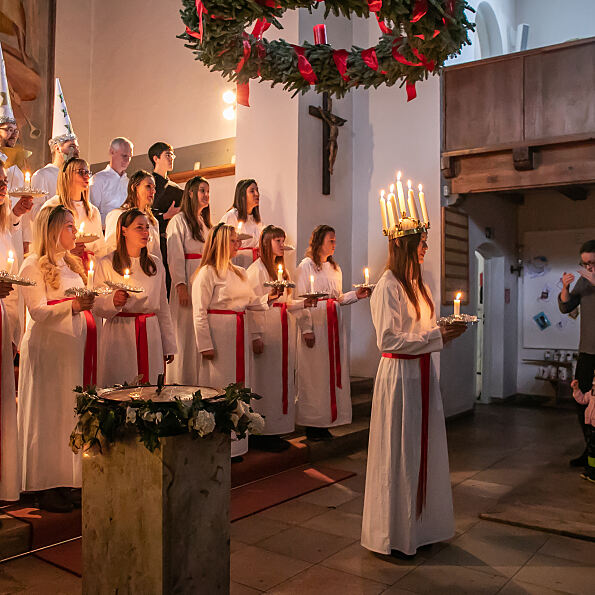 Lucia-Gottesdienst in der Gustav-Adolf-Kirche: Das Scandinavian Ensemble gestaltet den traditionellen schwedischen Weihnachtsgottesdienst in München.