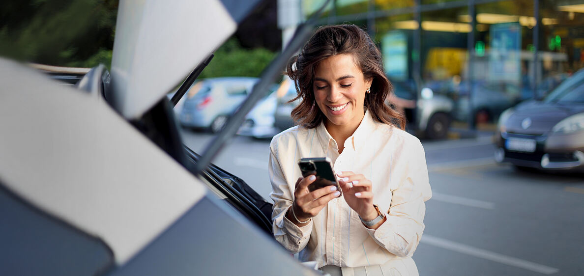Nachtparken startet in Berlin und kann in drei Bezirken auf Getränke Hoffmann Parkplätzen ab sofort getestet werden.