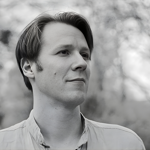 Porträt des schwedischen Komponisten Henrik Ajax, der in München lebt und arbeitet.