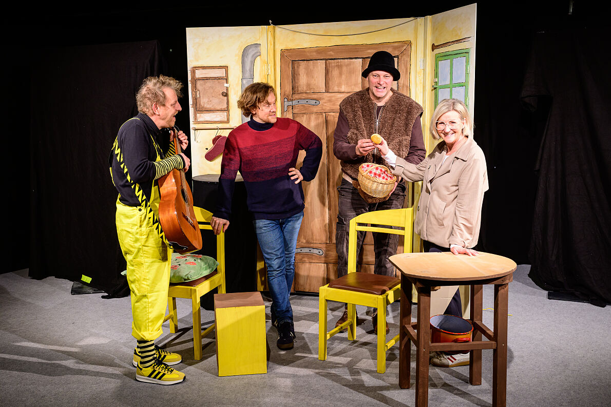 Bamberg_Kindertheater_Bühne Gruppenfoto